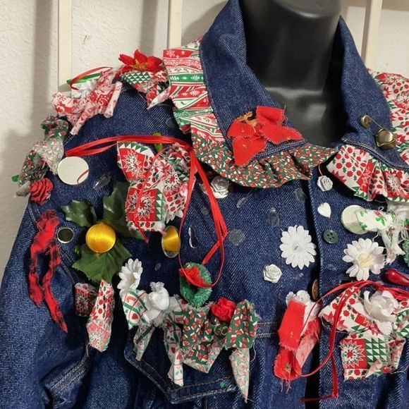 HOLLEYHOUSE Christmas Jean  Jacket Sz L - Picture 3 of 12